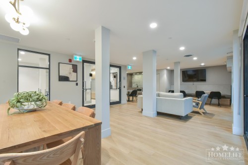 208-13258 105 Avenue, Surrey, BC 