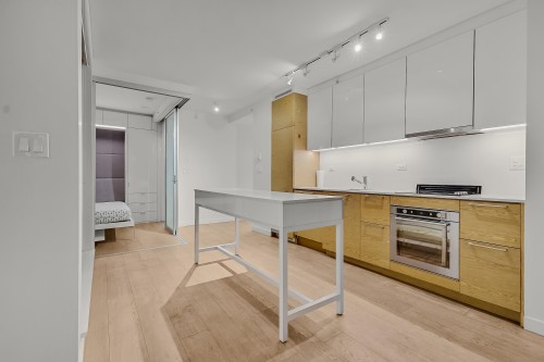 1512-13438 Central Avenue, Surrey, BC 