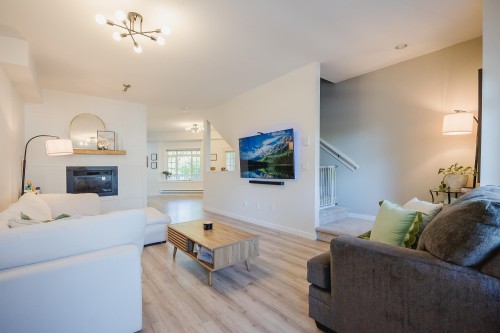 4-6852 193 Street, Surrey, BC 