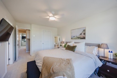 4-6852 193 Street, Surrey, BC 