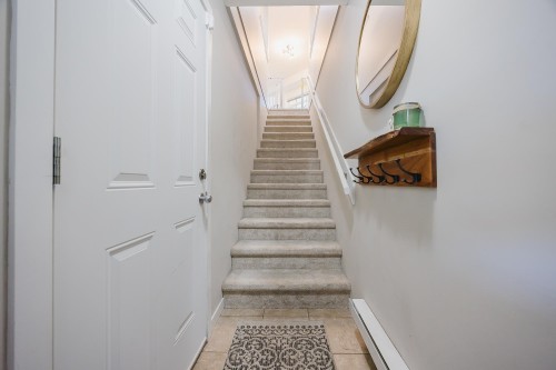 4-6852 193 Street, Surrey, BC 