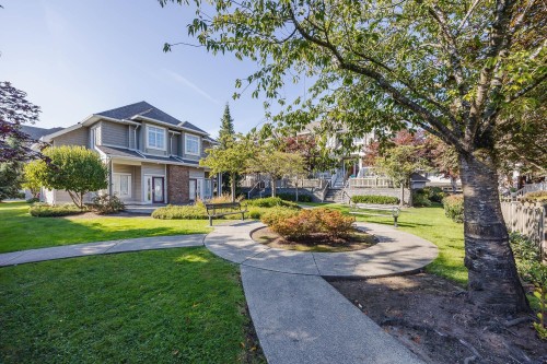 4-6852 193 Street, Surrey, BC 