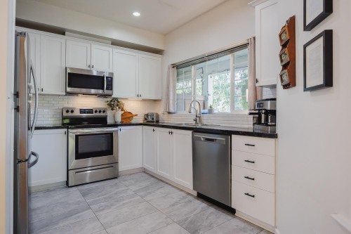 4-6852 193 Street, Surrey, BC 