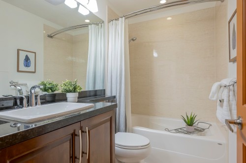 592-8288 207A Street, Langley, BC 