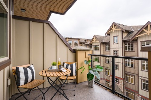 592-8288 207A Street, Langley, BC 