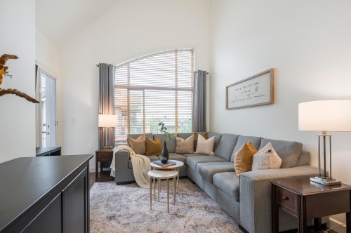 592-8288 207A Street, Langley, BC 