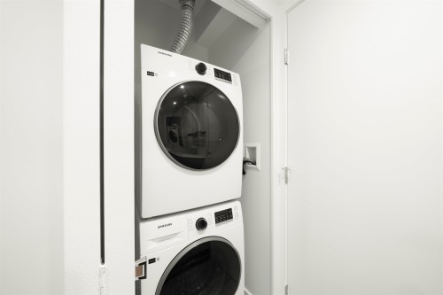 1407-13745 George Junction, Surrey, BC 