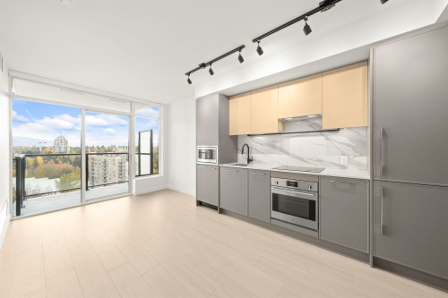 1407-13745 George Junction, Surrey, BC 