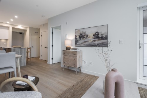 A411-7980 206A Street, Langley, BC 