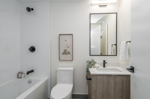 A411-7980 206A Street, Langley, BC 