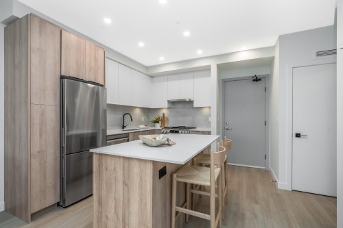 A411-7980 206A Street, Langley, BC 