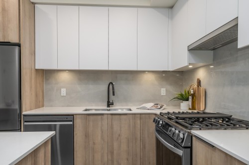 A411-7980 206A Street, Langley, BC 