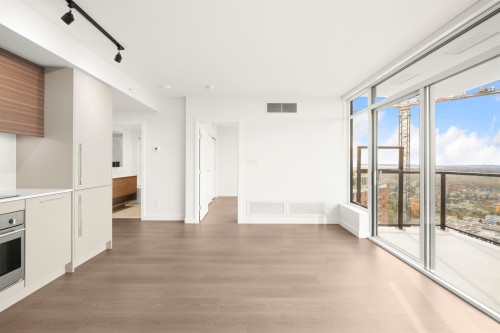 4208-13745 George Junction, Surrey, BC 