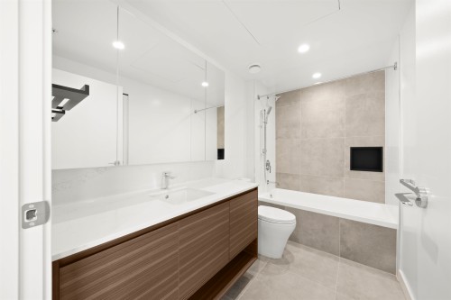 4208-13745 George Junction, Surrey, BC 