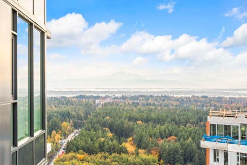 4208-13745 George Junction, Surrey, BC 