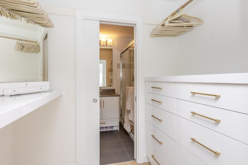 11-15588 32Nd Avenue, Surrey, BC 