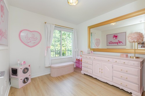 11-15588 32Nd Avenue, Surrey, BC 