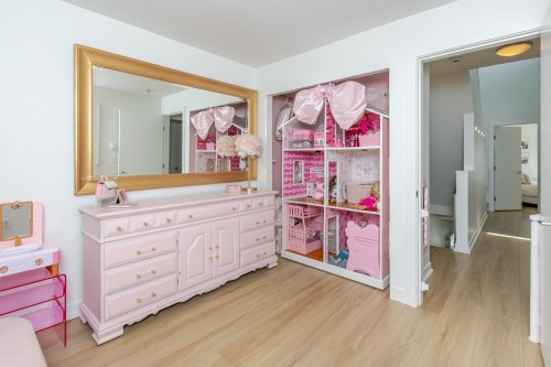 11-15588 32Nd Avenue, Surrey, BC 