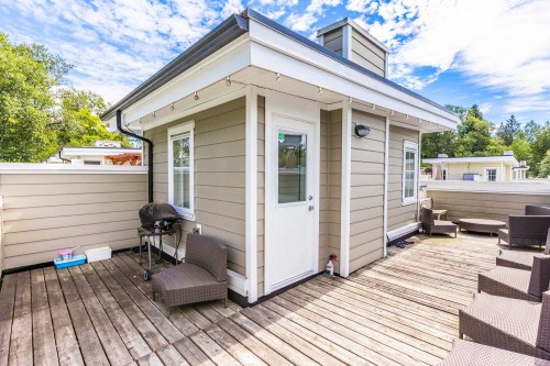 11-15588 32Nd Avenue, Surrey, BC 