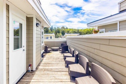 11-15588 32Nd Avenue, Surrey, BC 