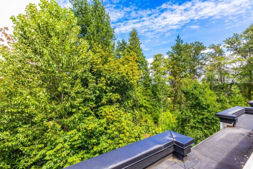 11-15588 32Nd Avenue, Surrey, BC 