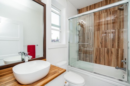 7124 192 Street, Surrey, BC 