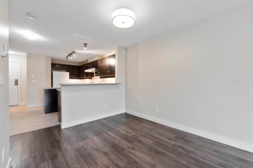 338-10838 City Parkway, Surrey, BC 