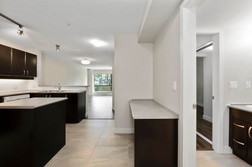 338-10838 City Parkway, Surrey, BC 