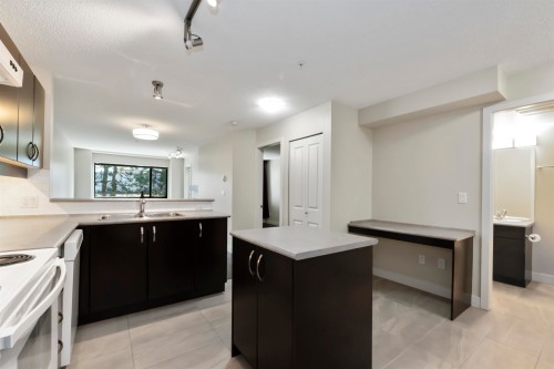 338-10838 City Parkway, Surrey, BC 