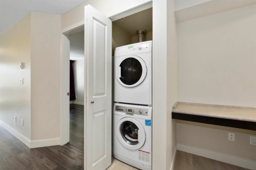 338-10838 City Parkway, Surrey, BC 