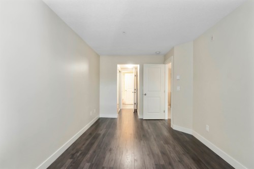 338-10838 City Parkway, Surrey, BC 