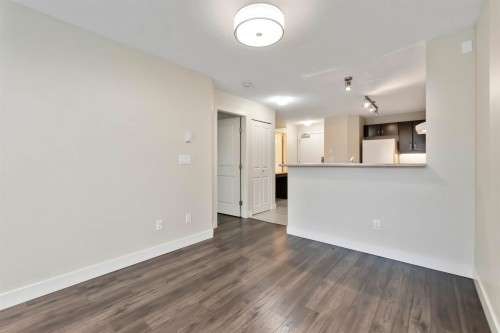 338-10838 City Parkway, Surrey, BC 