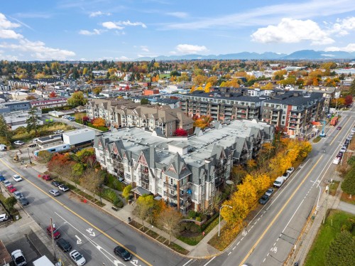 403-17769 57 Avenue, Surrey, BC 