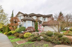 15638 33 Avenue  Surrey, BC V3Z 0K5