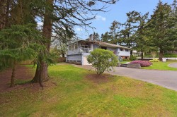 1589 Lancaster Street  White Rock, BC V4B 3H6