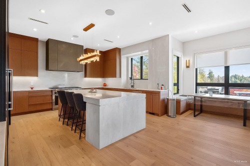 9376 164 Street, Surrey, BC 