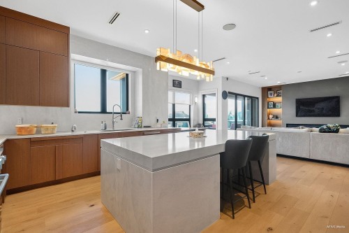 9376 164 Street, Surrey, BC 