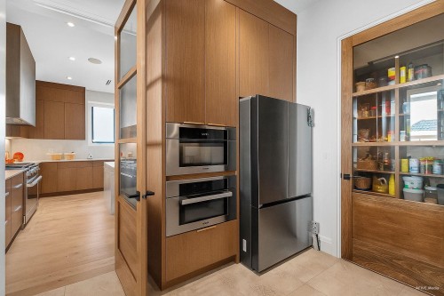 9376 164 Street, Surrey, BC 