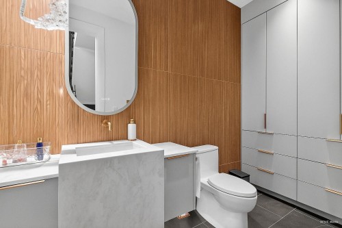 9376 164 Street, Surrey, BC 