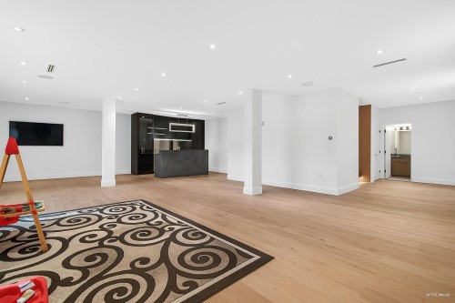 9376 164 Street, Surrey, BC 