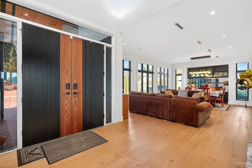 9376 164 Street, Surrey, BC 