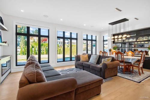 9376 164 Street, Surrey, BC 