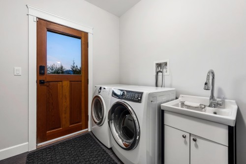 6027 Dunkerley Road, Abbotsford, BC 