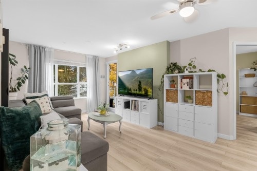 207-10186 155 Street, Surrey, BC 