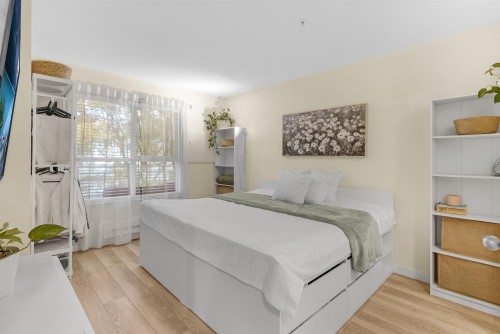 207-10186 155 Street, Surrey, BC 