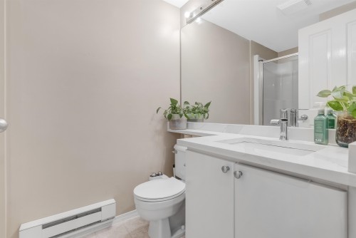 207-10186 155 Street, Surrey, BC 