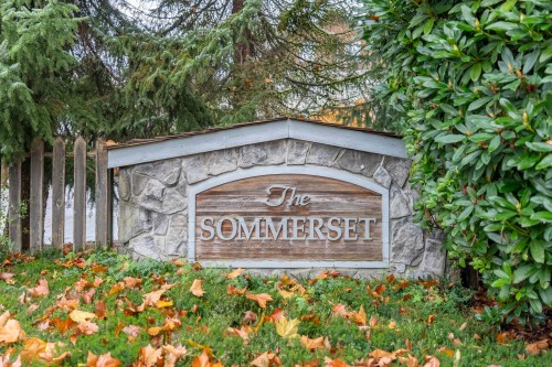 207-10186 155 Street, Surrey, BC 