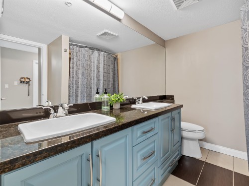 105-19939 55A Avenue, Langley, BC 