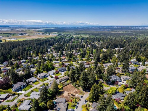 6571 Lambert Crescent, Delta, BC 