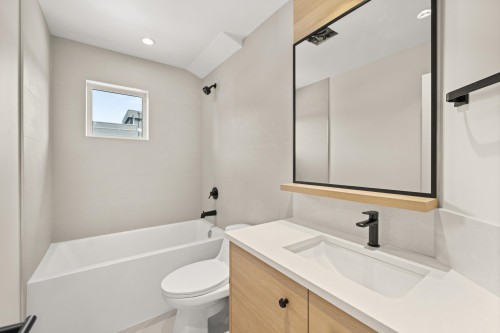 39-20335 70A Avenue, Langley, BC 